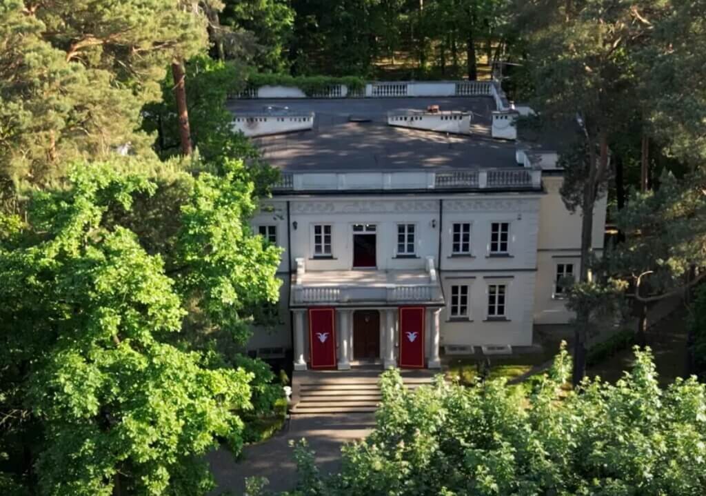 Goats pochwalili się nową siedzibą i otworzyli nowy kanała Ambasada